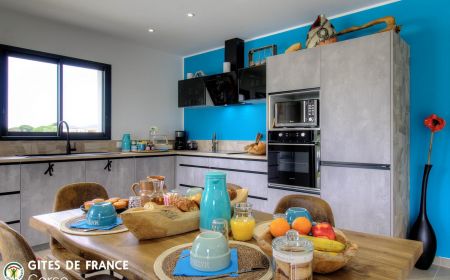 Bed & Breakfast no.64341 Penta-di-Casinca - Corse - Chambre d'h&ocirc;te &agrave; Penta di Casinca, Le Grand Bastia, Haute-Corse, labellis&eacute;e G&icirc;tes de France : le petit-d&eacute;jeuner